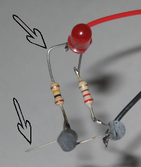 两只三极管的放大电路实物图