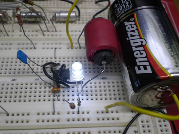 555集成电路LED驱动器实验